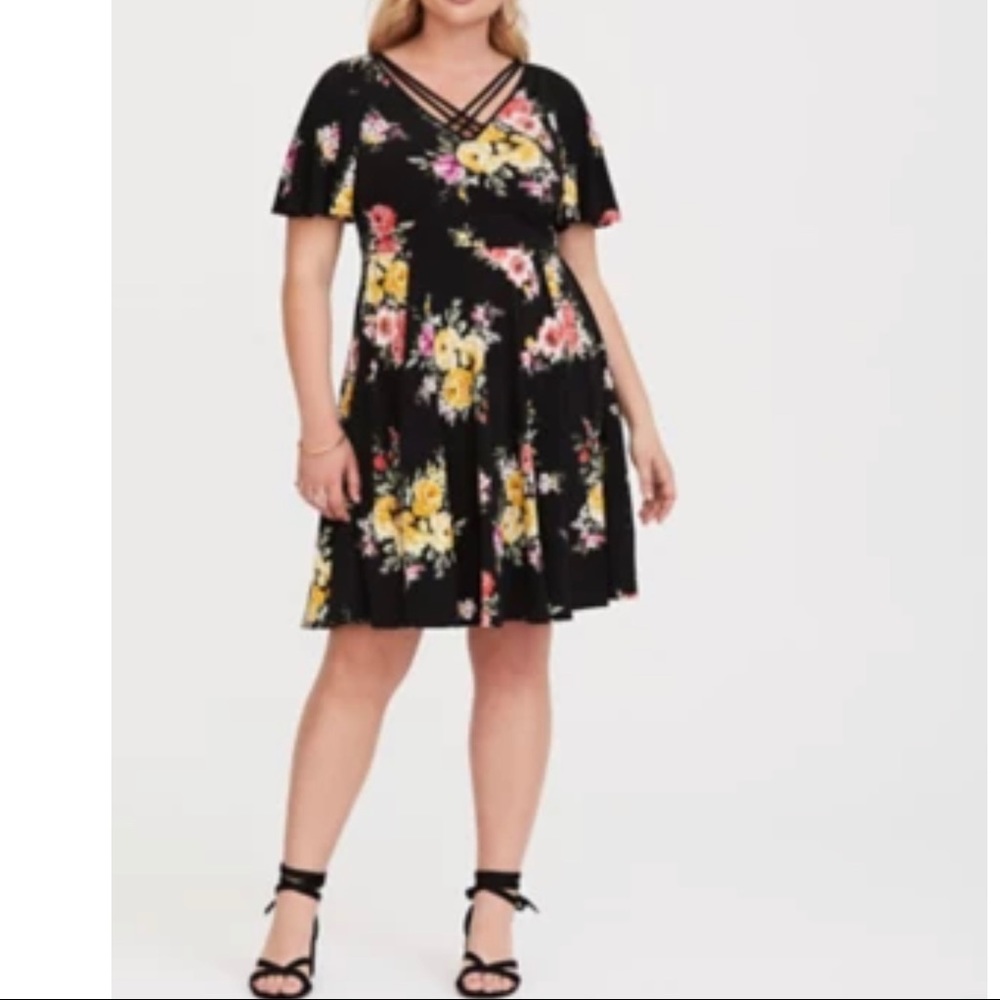Torrid flowy dress with criss-cross front
